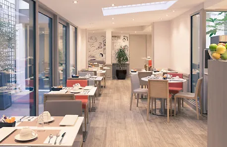 Mercure Paris Montparnasse Raspail 4*,