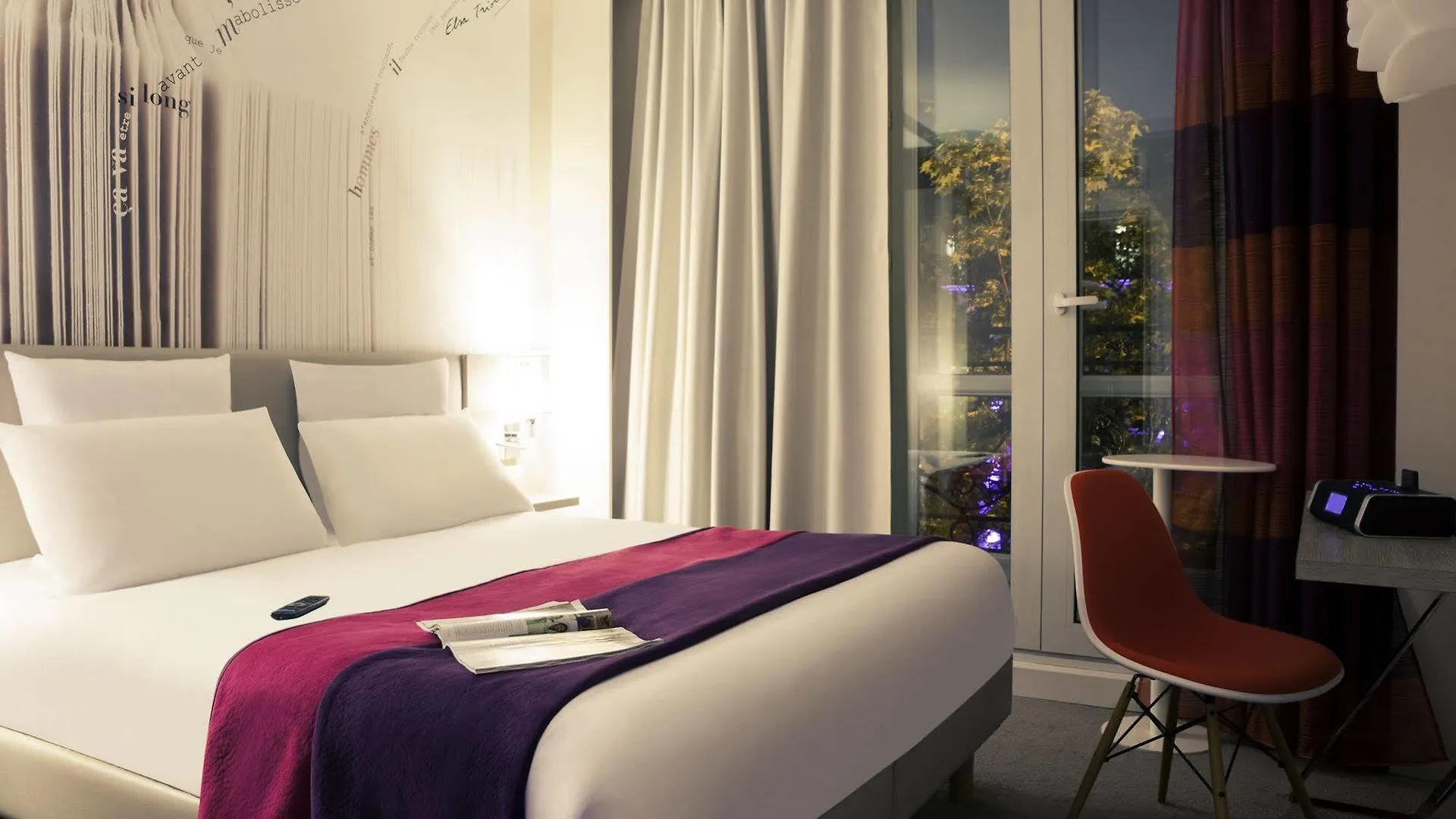Mercure Paris Montparnasse Raspail Hotel